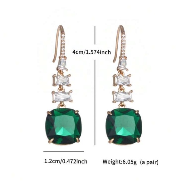 🌷New🌷 Luxurious & Elegant Green Toned Earrings - Picture 4 of 7
